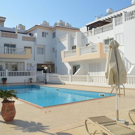 Kapparis Penthouse Apartamento Paralimni Exterior foto
