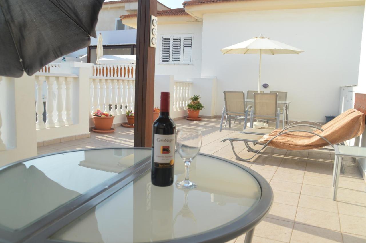 Kapparis Penthouse Apartamento Paralimni Exterior foto